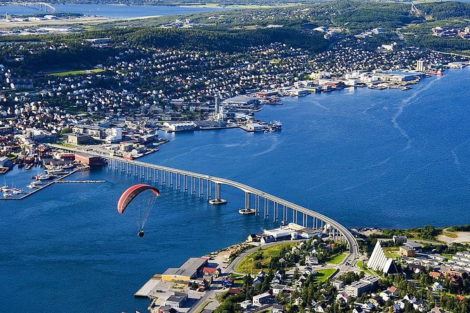 A Tromsø Introduction: A Self-Guided Audio Tour - A 30-minute self-guided Tromsø introduction with VoiceMap