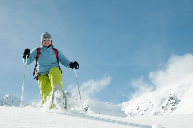 Eco friendly snowshoeing in Scenic Landscape - Telegraf Bukta beach views: short walking, big scenery moments