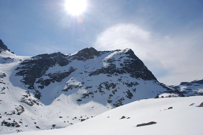 Eco friendly snowshoeing in Scenic Landscape - Polar Museum and Ishavskatedralen: learning and landmark photos without overdoing it