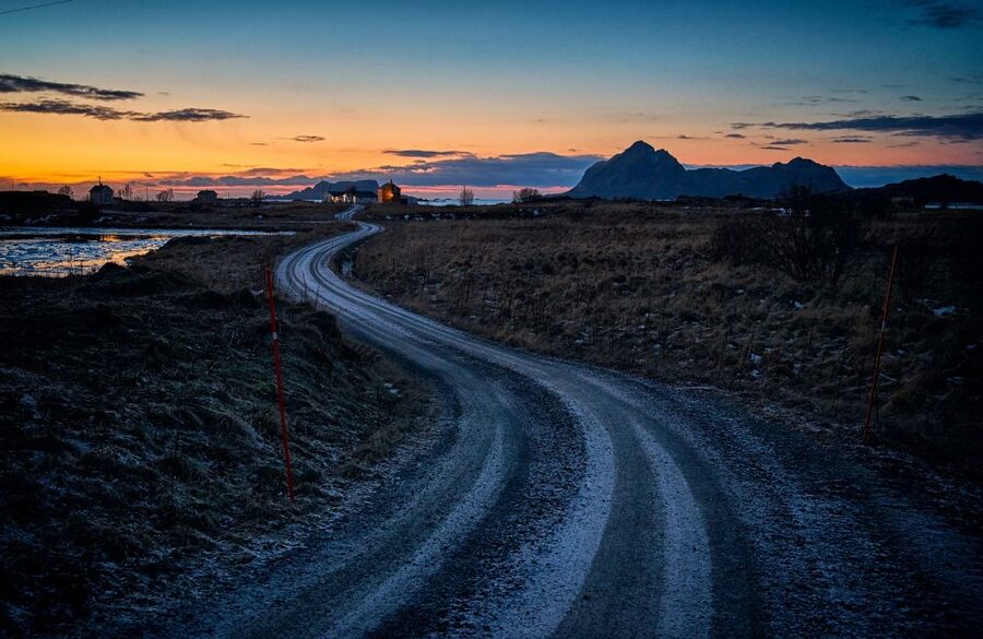 From Tromsø: Arctic Wildlife & Fjord Sightseeing Tour by Car - The drive toward Kvaløysletta, Stakken, and Kaldfjord: where the scenery starts doing the work