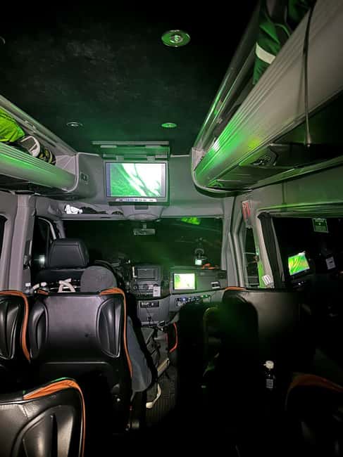 From Tromsø: Aurora Minibus Chase with Portrait and Hot Meal - Who this tour is perfect for, and who might want to adjust expectations