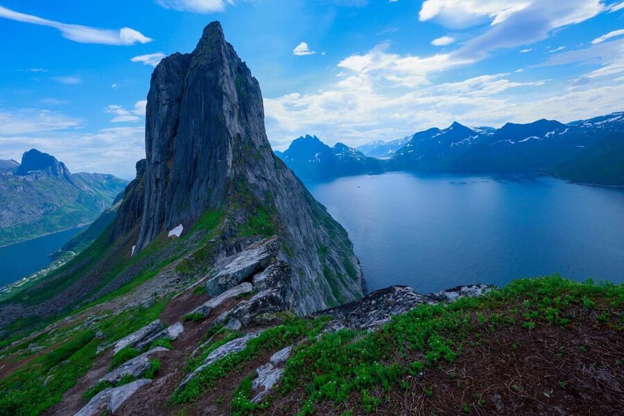 From Tromsø:(Chinese)Senja Day Trip - The Tromsø start, van ride, and the ferry crossing that sets the day’s rhythm