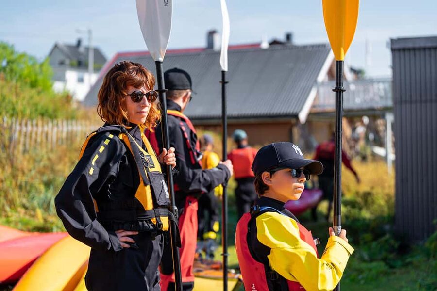 From Tromsø: Sea Kayaking Tour at Sommarøy with Transfer - Your guide is the difference: route choices, safety, and local storytelling