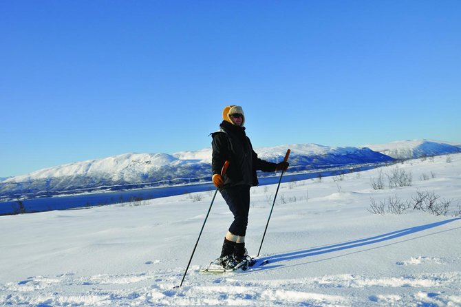 Guided Morning Snowshoe Hike with Huskies - The 5 hours 15 minutes schedule, snowshoe time and warm breaks