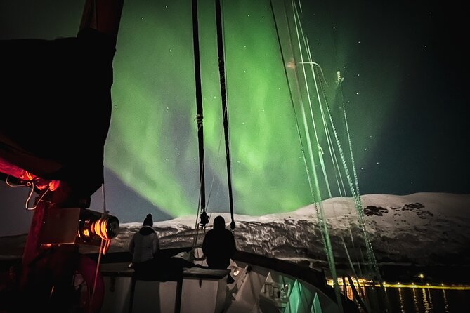 Luxury Northern Lights Yacht Cruise with Hot Tub from Tromsø - The alcohol-free vibe: why it’s safer and more relaxing