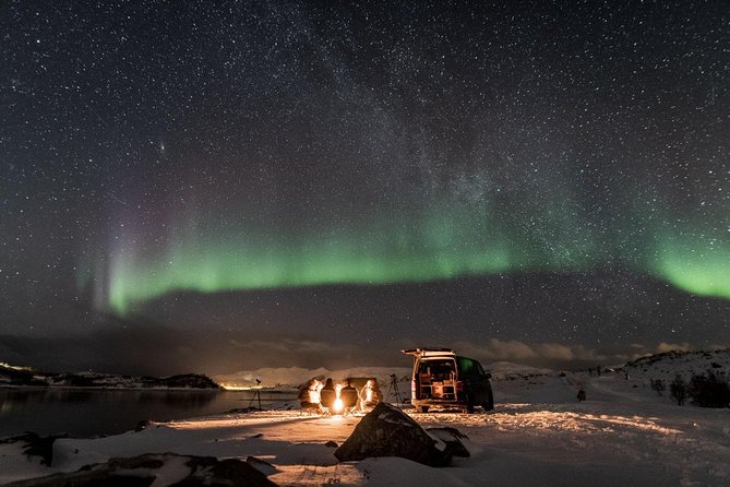 Minibus Northern Lights Chase with Photography from Tromsø - Meeting in Tromsø, Then Chasing Darkness Like It’s a Skill