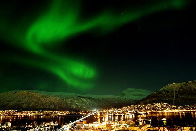 Northern Lights Chase by Bus in Tromso - Key points that matter for your Tromsø aurora night