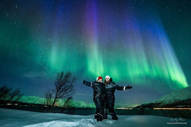 Northern Lights Tour, Photo, Toilet, Meal, Skycam in Mbus - Meet at Ami Hotel, then gear up like a pro