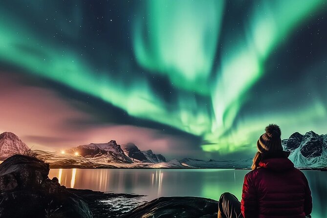 Northern Lights Tour, Tromso, Local Guide, Private Basecamp - Local driver and guide touches that make the night feel human