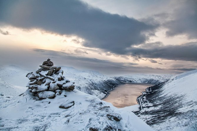 Snowshoe Hill Hike in Tromsø - Hiking to the Summit: Breaks, Photo Stops, and the View Goal