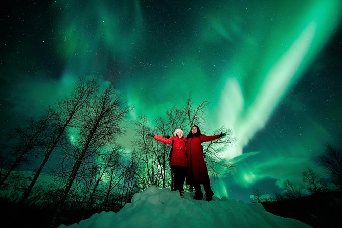 Symphony - Arctic Breeze, teamining up with nature. - What it feels like when clouds try to ruin the night