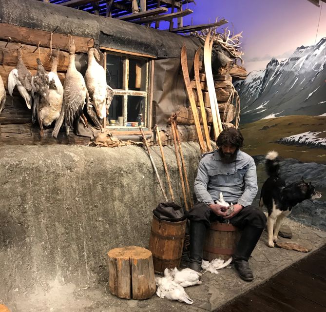 Tromsø: Arctic Exploration Historic Walking Tour - Storgata to Ølhallen, ending with Tromsø’s oldest pub vibe