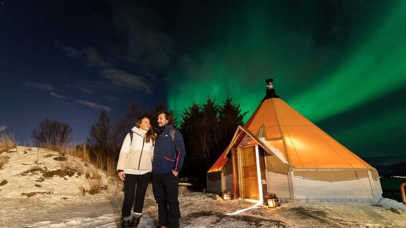 Tromsø: Aurora Safari Chase by big bus with Camp meal - Why an aurora camp chase feels better than standing around