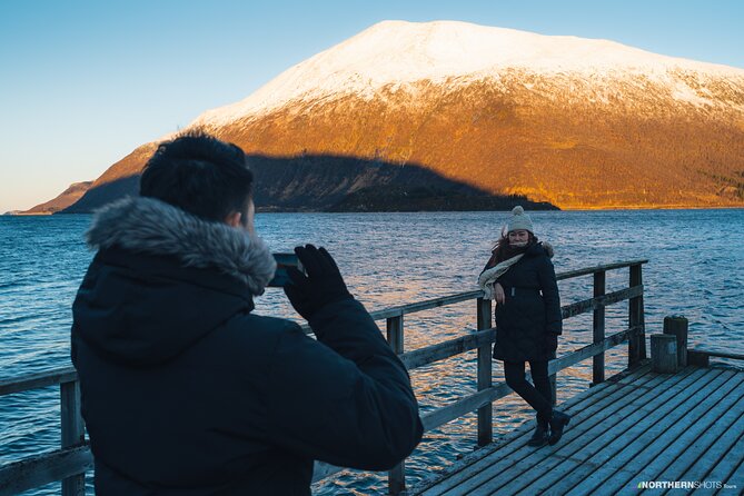 Tromsø: Day trip to the island of Sommarøy through the Fjords - Weather, slippery stops, and what to pack for Kvaløya