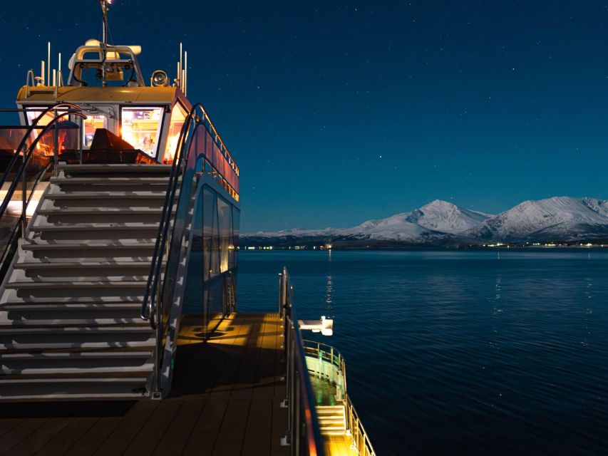 Tromso Electric Northern Lights Cruise - Crew and guidance: when the hosts make it better