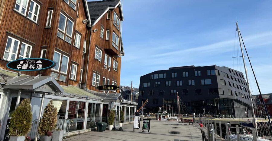 TROMSØ: Explore The City And a Guided Tour Of PolarMuseum! - Start at Roald Amundsens plass, Walk Smart, and Keep Your Hands Warm