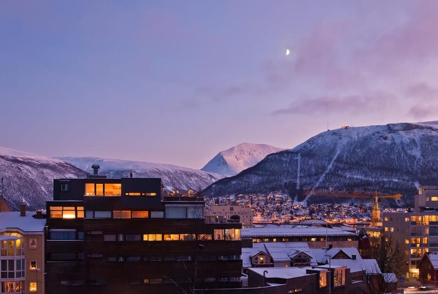 Tromso: Express Walk with a Local in 60 minutes - Why this works especially well as a first day in town
