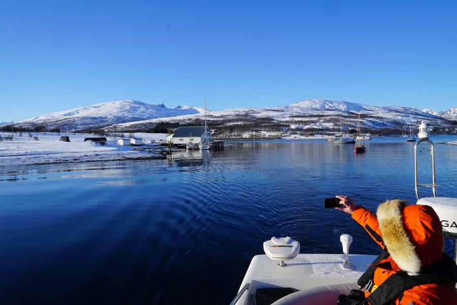 Tromsø: Fjord Cruise by Luxury Yacht - Tromsø fjord cruising on the Arctic Queen: fast, scenic, and actually doable