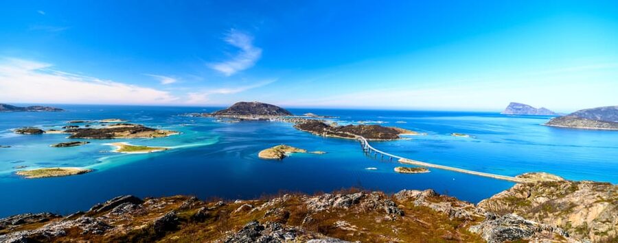 Tromsø: Fjords and Sommarøy Islands Tour with Salmon Picnic - Key highlights you should care about