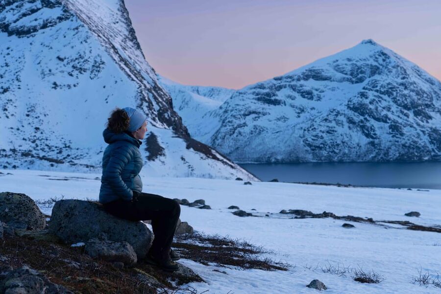 Tromsø: Fjords & Beaches Tour with campfire and Arctic food - Stop 2, Grøtfjord and the Rekvikeidet mountain pass: the scenic drive that turns into a story day