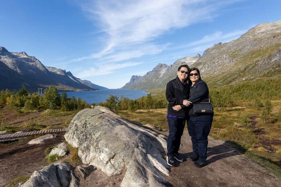 Tromso: Guided Fjord Expedition in Kvaløya with Light Lunch - Comfort, clothing, and the real difference good shoes make