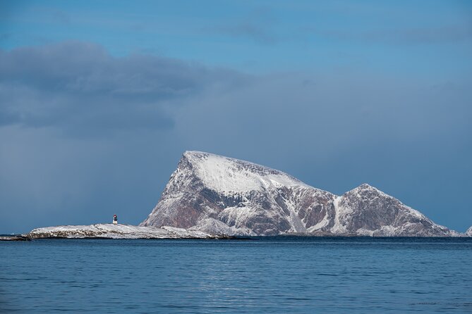 Tromsø: Kvaløya & Sommarøy Guided Fjord Tour with Lunch - What to pack for cold van time and possible rain