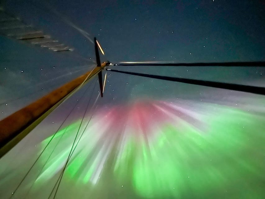 Tromso: Luxury Northern Lights Cruise with Hot Tub & Dinner - The hot tub plan, and why it works