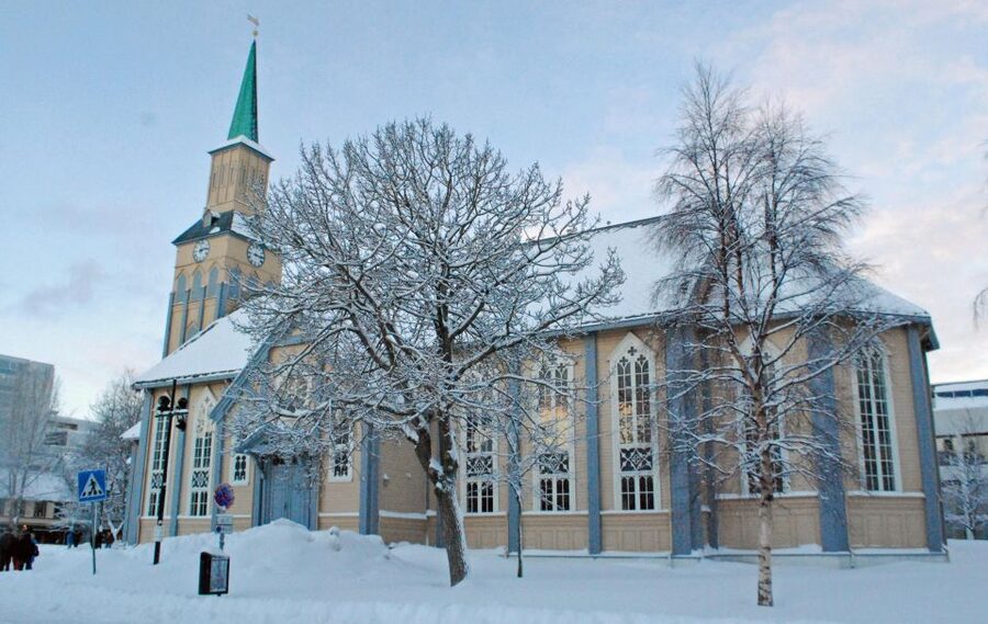 Tromsø: Midnight Concert Ticket at the Tromsø Cathedral - Should you book Tromsø’s Midnight Concert at the Yellow Cathedral?