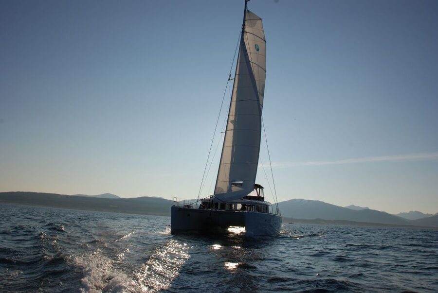 Tromsø: Midnight Sun Cruise in a Luxury Catamaran - Key things to know before you book