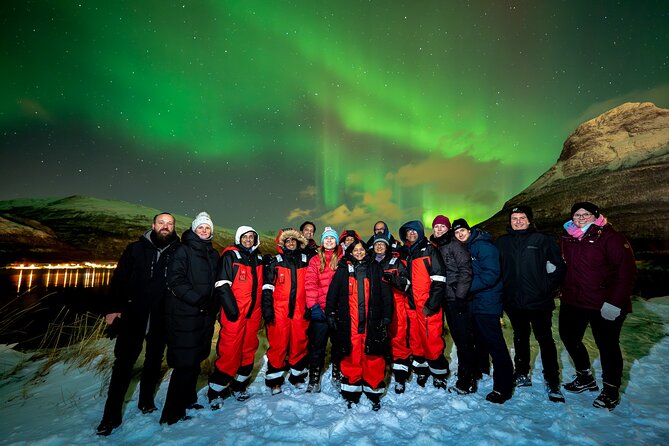 Tromsø: Northern Lights by Minibus - Free Photos and Warm Dinner - Gear That Changes the Experience in Real Life