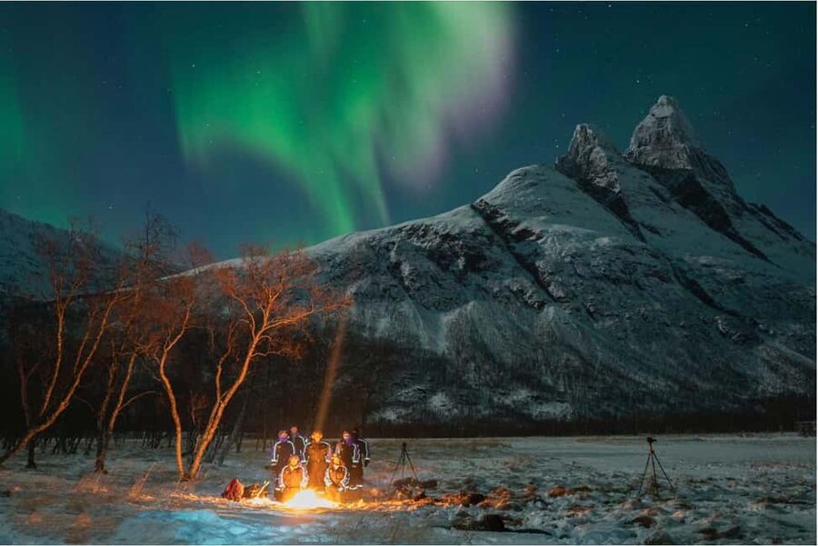 Tromsø: Northern Lights Chase + Free Professional Photos - Where you stop matters: fjord angles, wide openings, and star visibility