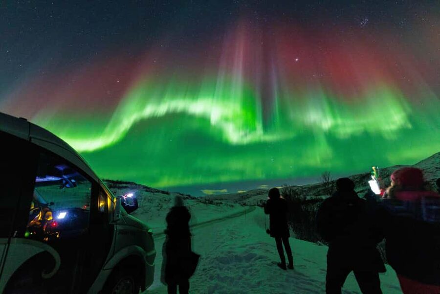 Tromsø: Northern Lights Chase with Free Photos - Where the van takes you, and what you will likely feel at each stage