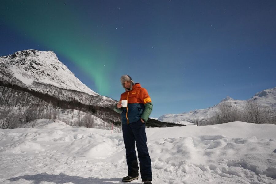 Tromsø: Northern Lights Minibus Small Private Tour Group - The 6-Hour Timeframe That Can Drift Past Midnight