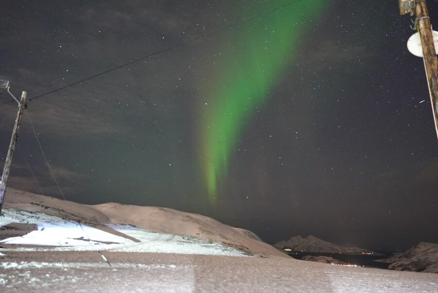 Tromsø: Northern Lights Minibus Small Private Tour Group - Cold-Weather Comfort: Thermal Suits and What They Still Do Not Cover