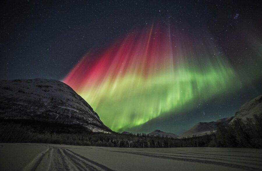 Tromso: Northern Lights Photography Tour by Bus (or miniBus) - Northern Lights photography tutorial: the coaching that makes a difference