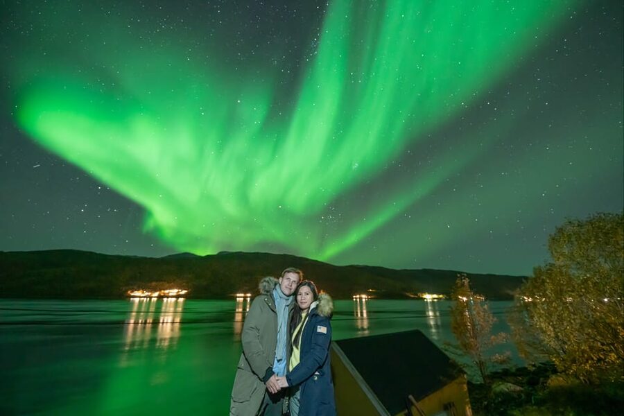 Tromsø: Northern Lights Tour w/Photo, Suits and Local Guide - Who should book this Northern Lights tour (and who might not love it)