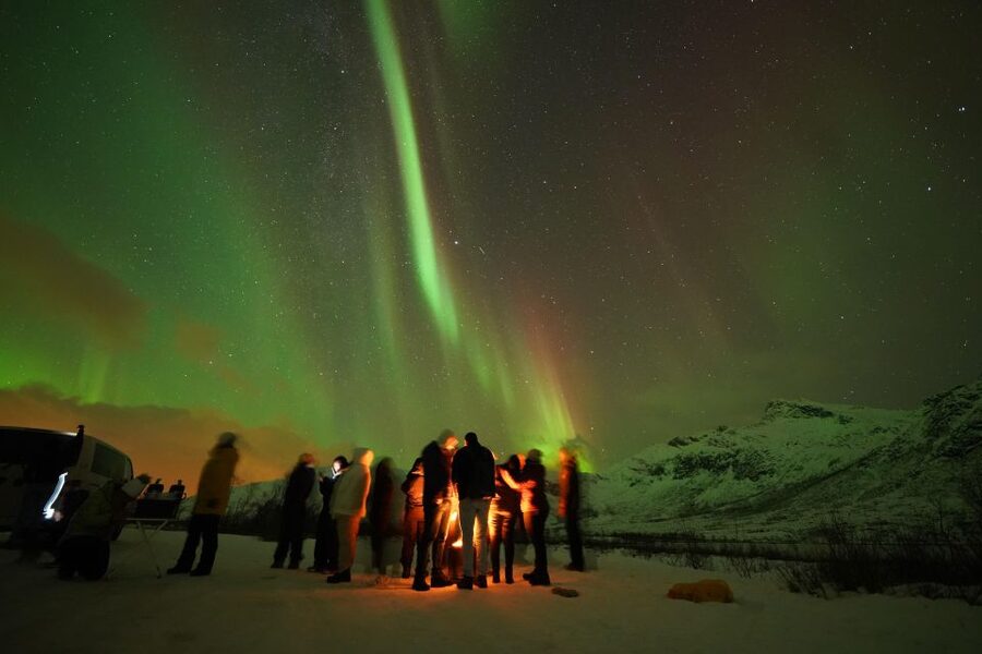 Tromsø: Northern Lights Tour with Free Professional Portrait - Price and value: is $181 a fair deal for a 6-hour aurora night?