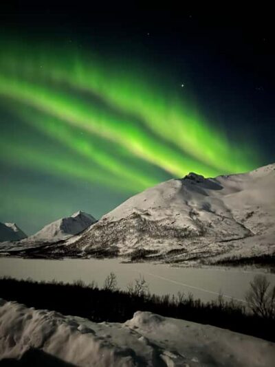 Private Northern Lights Chase by Mercedes V-class