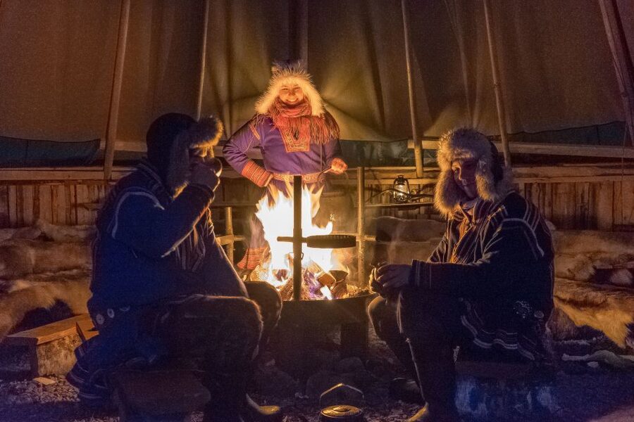 Tromsø: Reindeer Camp Dinner with Chance of Northern Lights - Key things I’d plan around