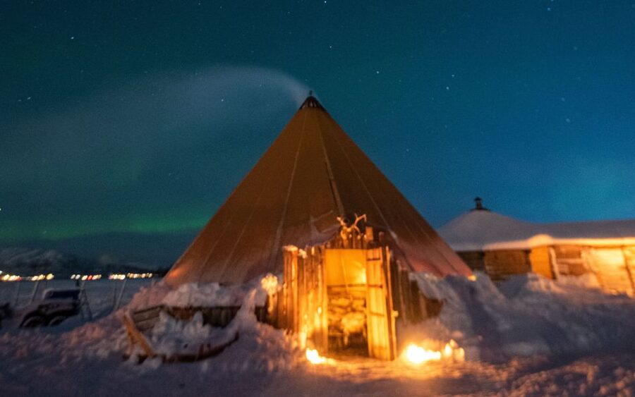 Tromsø: Reindeer Camp Dinner with Chance of Northern Lights - The Lavvu Break: Hot Drinks, Cookies, and a Fire You Can Feel