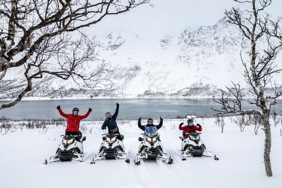 Tromsø: Scenic Arctic snowmobile safari in the Lyngen Alps - Bøteriet lunch in Lyngen: fish soup, dessert, and a water view