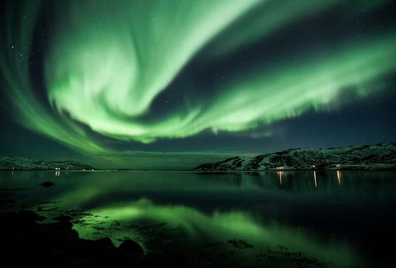 Tromsø: Small Group Northern Lights Hunt - Before you even see lights: meeting point and winter kitting in Tromsø
