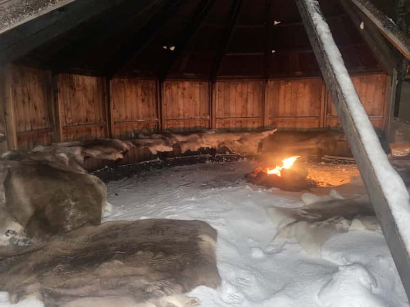 Tromsø: Snow Sledding, Mini Skiing, Lasso and Reindeer Hides - Reindeer Hides, Norwegian Snacks, and The Bonfire Reset