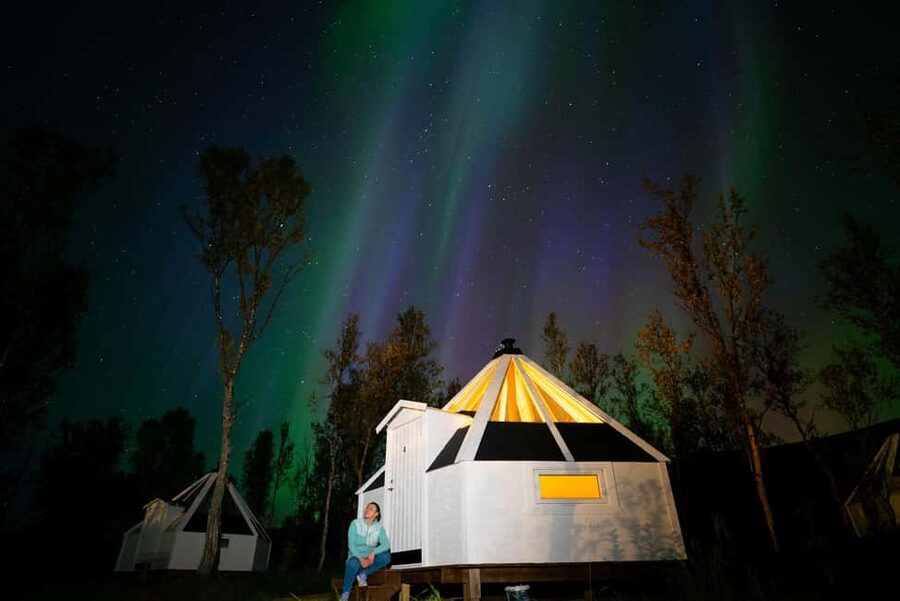 Tromsø: Snowmobile Safari with Aurora Crystal Lavvo Stay - Meals, coffee, and the comfort details that affect your night