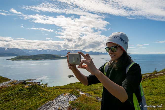Tromsø: Summer Day Hike with Wandering Owl - Wildlife spotting and plant talk across the open plains
