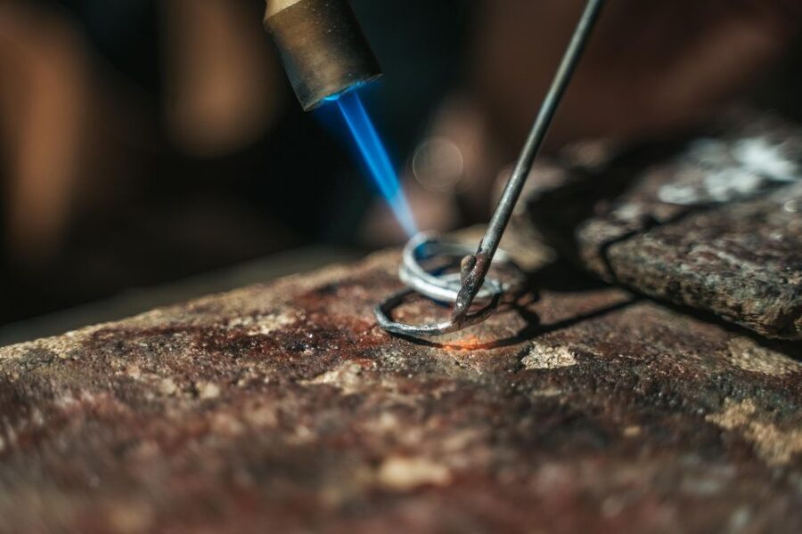 Tromsoe: Make your own silver ring in a goldsmith workshop - Where to Go: Wabi Sabi Studio in the Mack Brewery Backyard